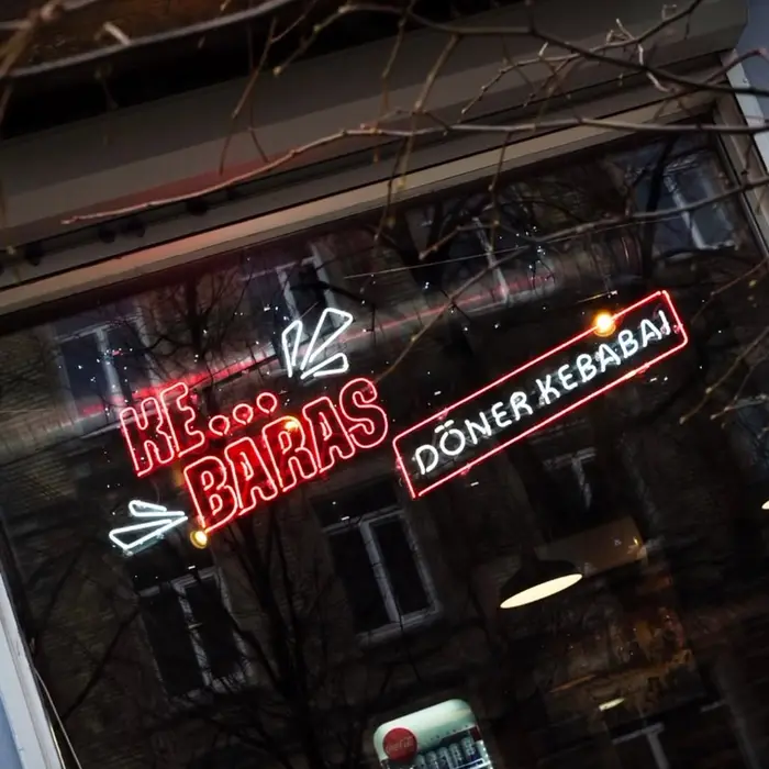 Ke Baras — storefront