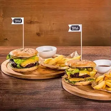 Tesla PUB — food